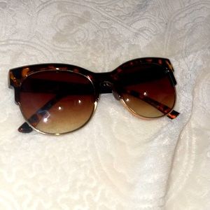 Aeropostale sunglasses